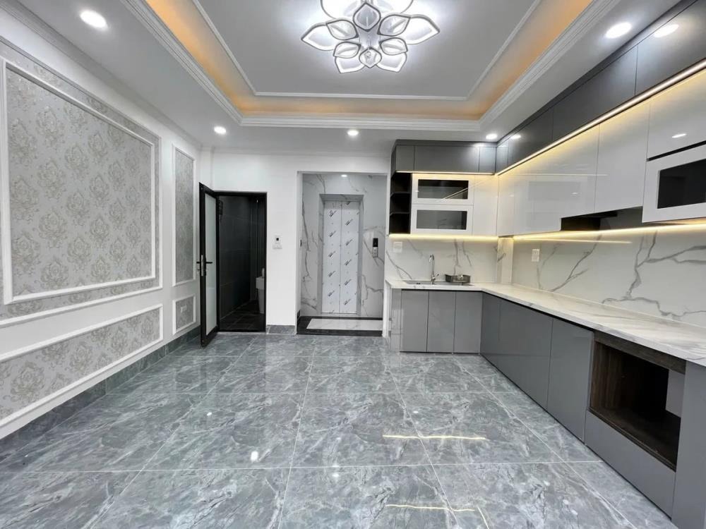Bán Nhà Khương Đình 6 Tầng Thang Máy, 8.9 Tỷ - Vị Trí Vip, Gần Royal City