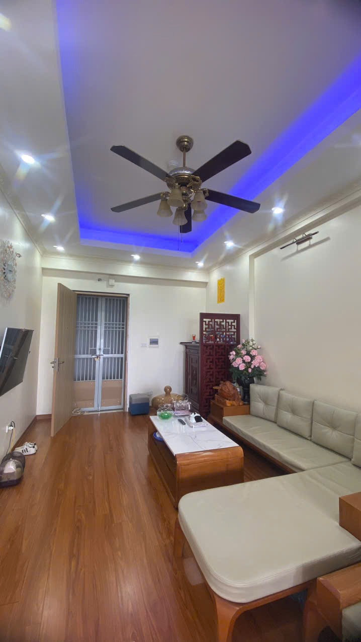 Căn hộ tầng trung - Full nội thất - Giá rẻ nhất Thanh Hà - Hà Đông