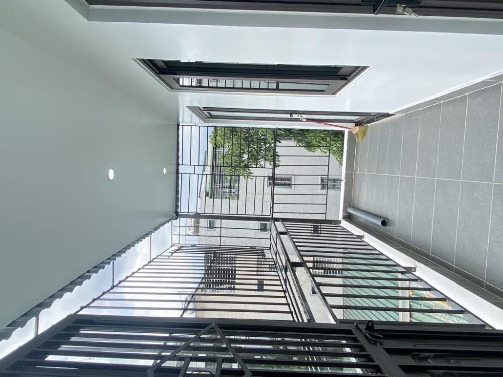 Nhà phố Trần Khát Chân - 30m2 - 4 tầng - Giá Tốt - Ô Tô Đỗ Cổng