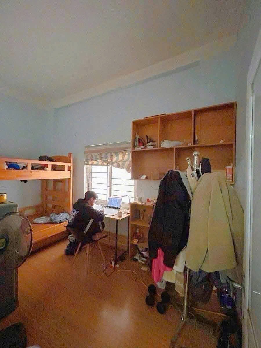 Bán nhà phố Đống Đa, 42m2, 4 tầng, ô tô đỗ cửa, giá 7.9 tỷ