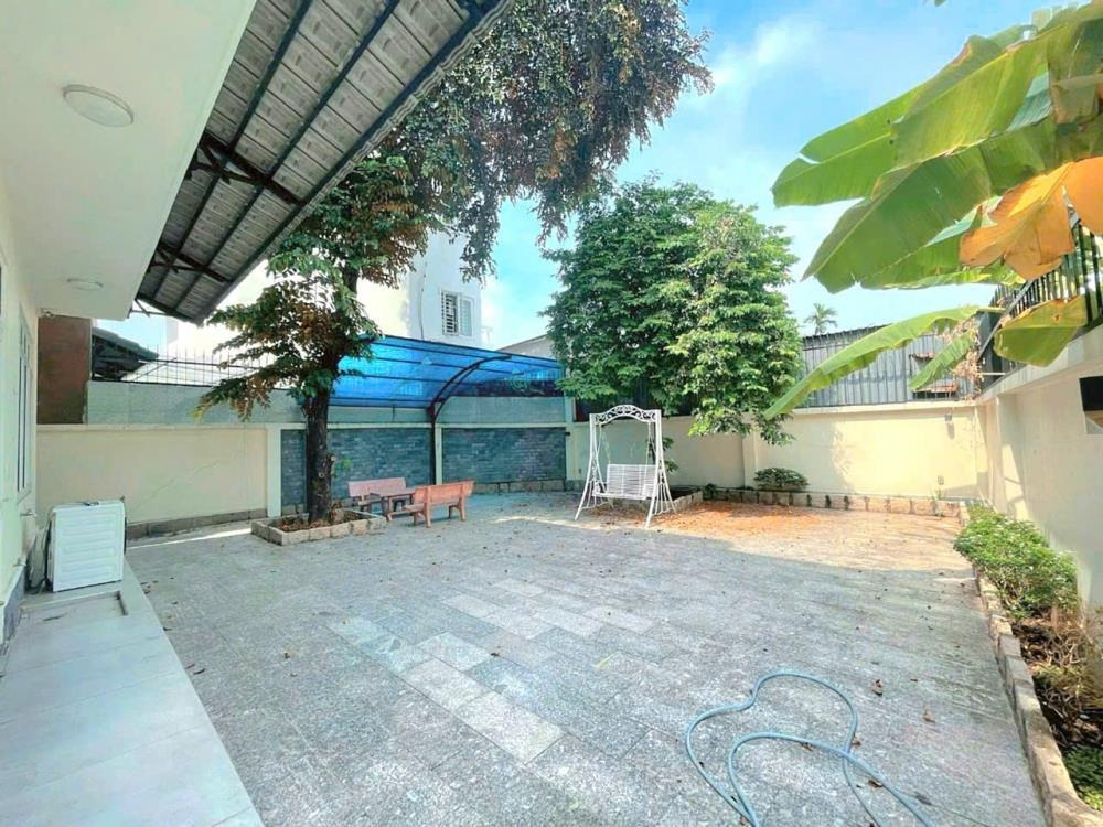 Bán Biệt Thự Mặt Tiền Khu Thảo Điền, Quận 2 - 60 Tỷ