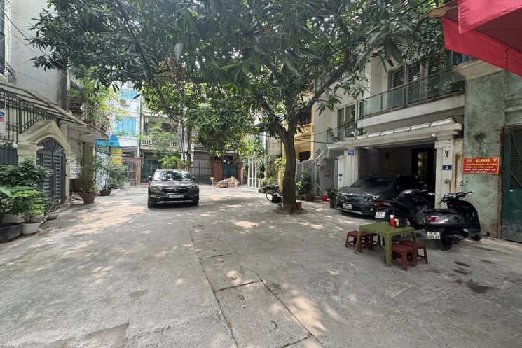 LÔ GÓC PHỐ KIM MÃ, BA ĐÌNH - 65M2 – MẶT TIỀN 9.8M - 5 TẦNG – GIÁ 20 TỶ