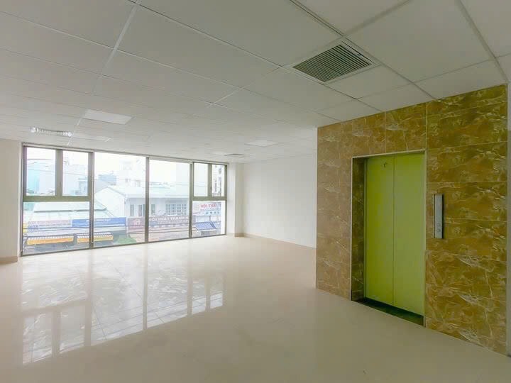 Bán nhà mặt tiền Phạm Văn Bạch, Tân Bình - 7x15m, 100m2, Giá 39 Tỷ