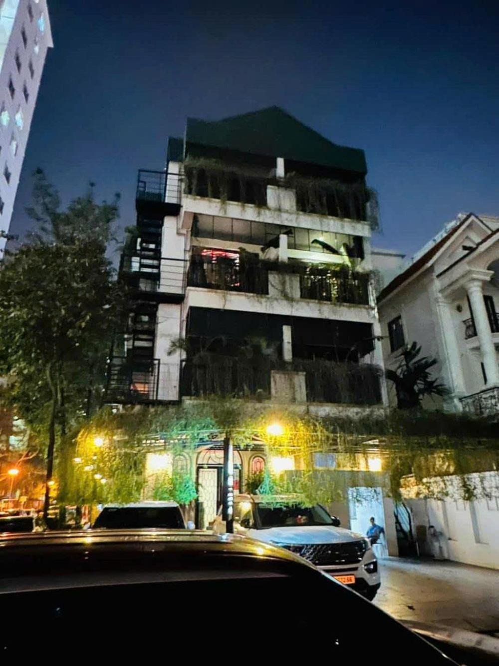 Bán Biệt Thự Đơn Lập Mỹ Đình 2 - Lô Góc - 69 Tỷ