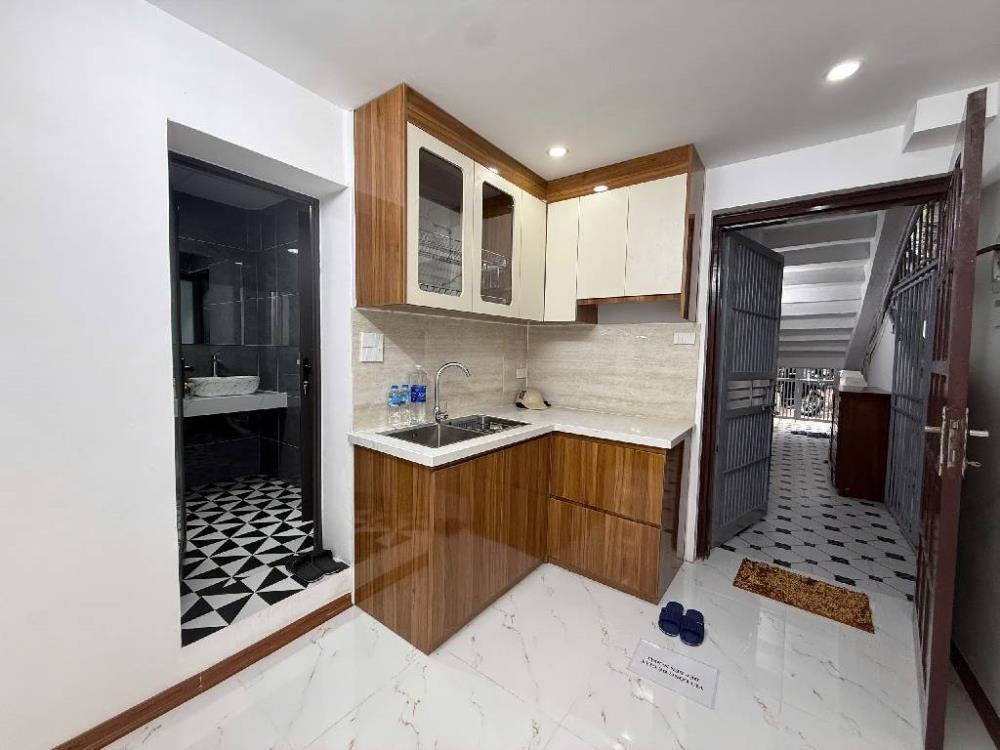 Bán Căn Hộ Tập Thể Tân Mai, Hoàng Mai: 60m², 2PN, Full Nội Thất, Giá 2.86 Tỷ