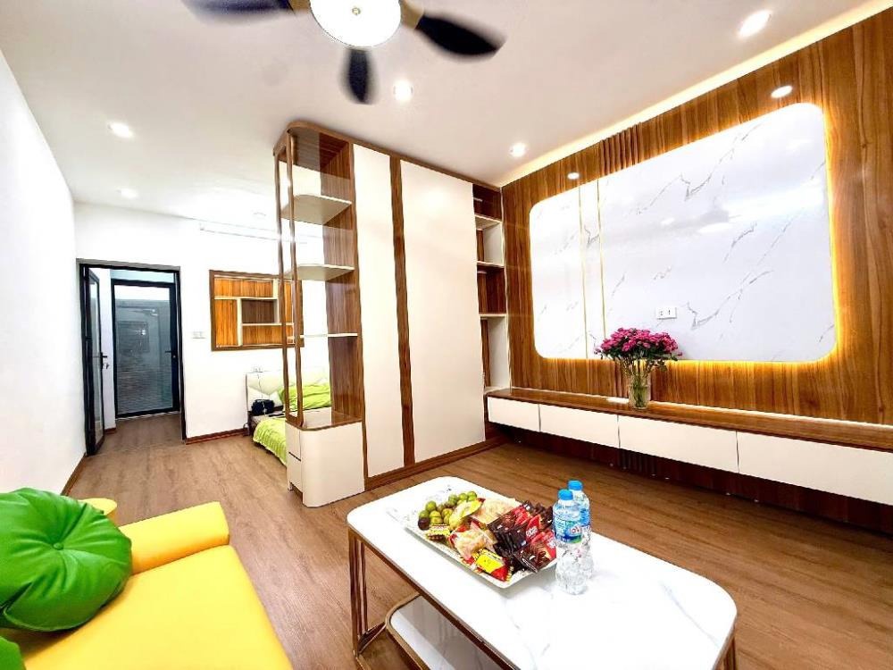 Bán Căn Hộ Tập Thể Tân Mai, Hoàng Mai: 60m², 2PN, Full Nội Thất, Giá 2.86 Tỷ