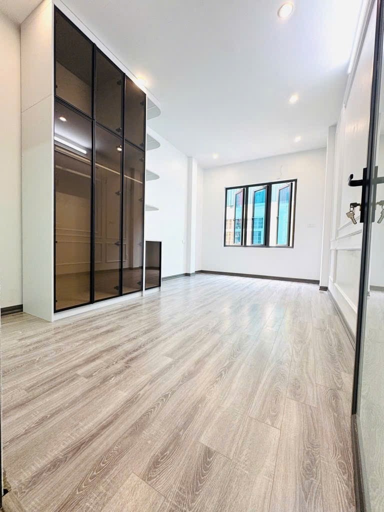 Nhà Xinh Ba Đình: 6 Tỷ, Ngõ Ba Gác, Ô Tô Đỗ Gần, Nội Thất Đầy Đủ