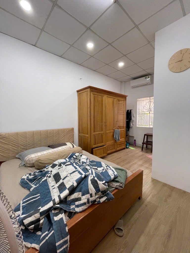 Bán Nhà Mặt Tiền Gò Vấp - 72m2 - 2 Tầng - Sát Đại Học Công Nghiệp