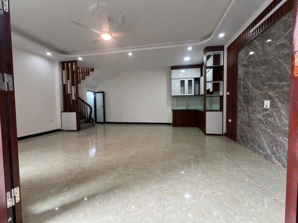 Bán nhà 5 tầng xây mới 100% - Thạch Bàn, Long Biên - Diện tích 31m2