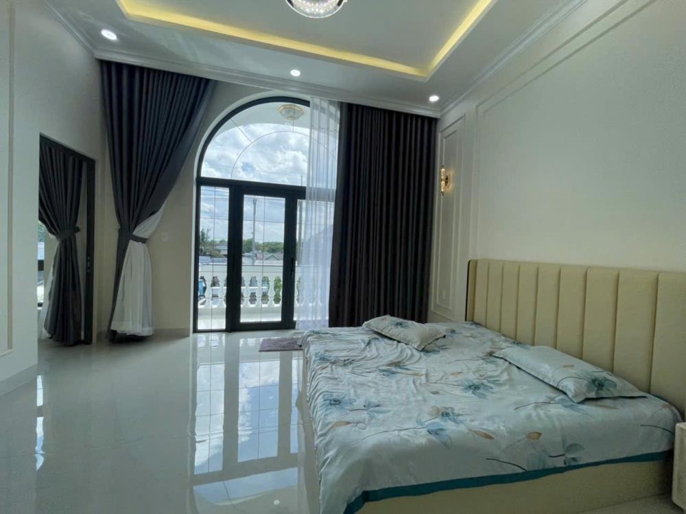 Biệt Thự Củ Chi: 245m2, 1 Lầu 4PN, 5WC - Giá 12.8 Tỷ
