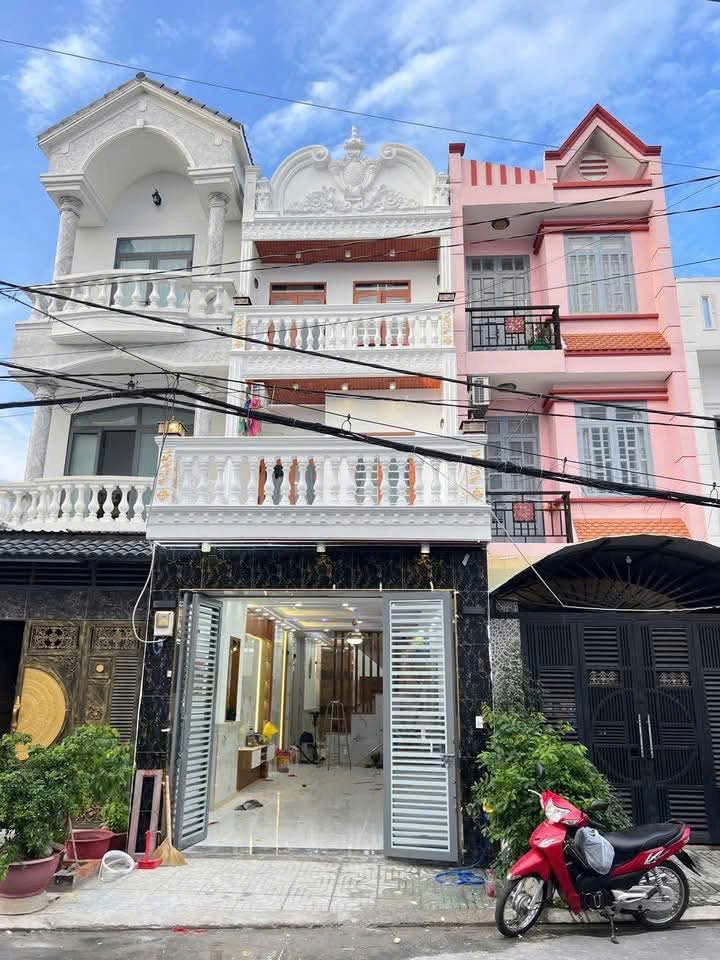 Nhà phố 2 Lầu, Sân Thượng - Vị trí Đắc Địa Quận 12 | 6.26 Tỷ