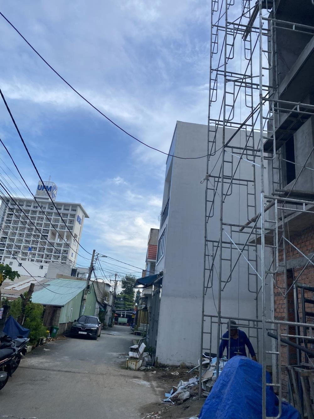Bán Đất Hẻm Xe Hơi Quận 9: 4.2x16m, Giá 3.6 Tỷ - Vị Trí Đắc Địa