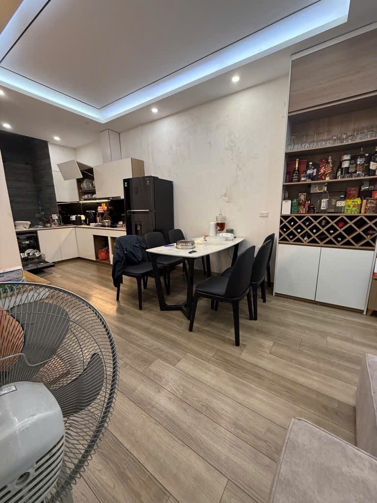 Bán nhà ngõ chợ Khâm Thiên, Đống Đa - 48m2, 8 tỷ - Vị trí đẹp, giao thông thuận tiện