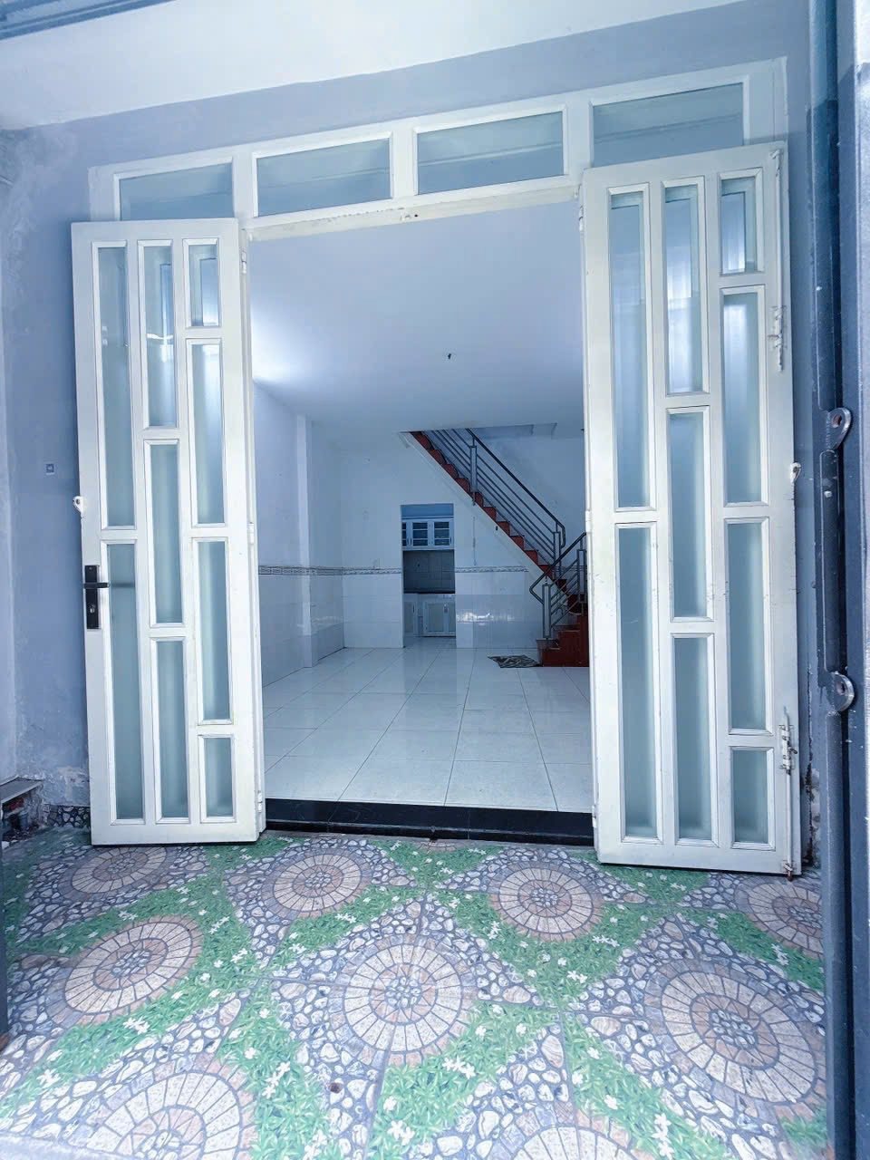 Nhỉnh 3 tỷ sở hữu nhà 32m2, 1 lầu, Tân Phú - Vị trí đắc địa, tiện ích đầy đủ