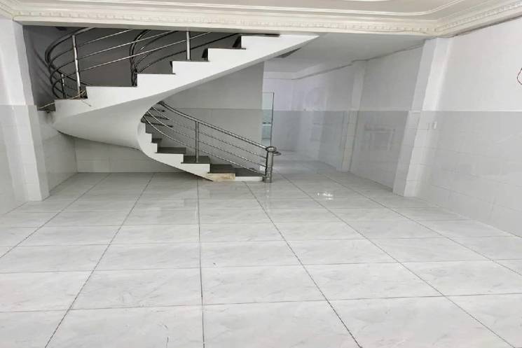 Gần Trần Xuân Soạn – Nguyễn Thị Thập – Huỳnh Tấn Phát