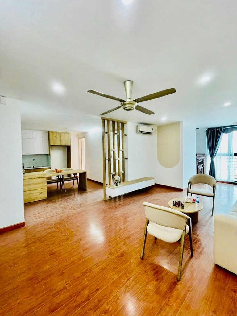 Chung Cư Cao Cấp Nguyễn Trãi - 3PN Full Nội Thất - Vị Trí Vàng Ngã Tư Sở