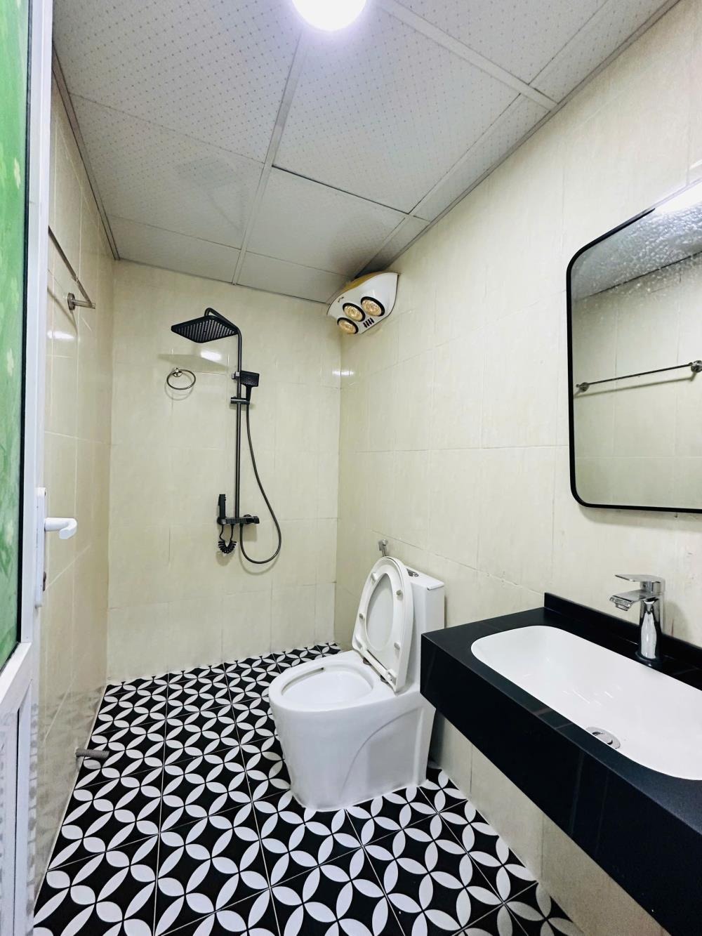 Bán Căn Hộ VP3 Linh Đàm 93m2 - 3PN,2WC - Nội Thất Full - Giá Tốt