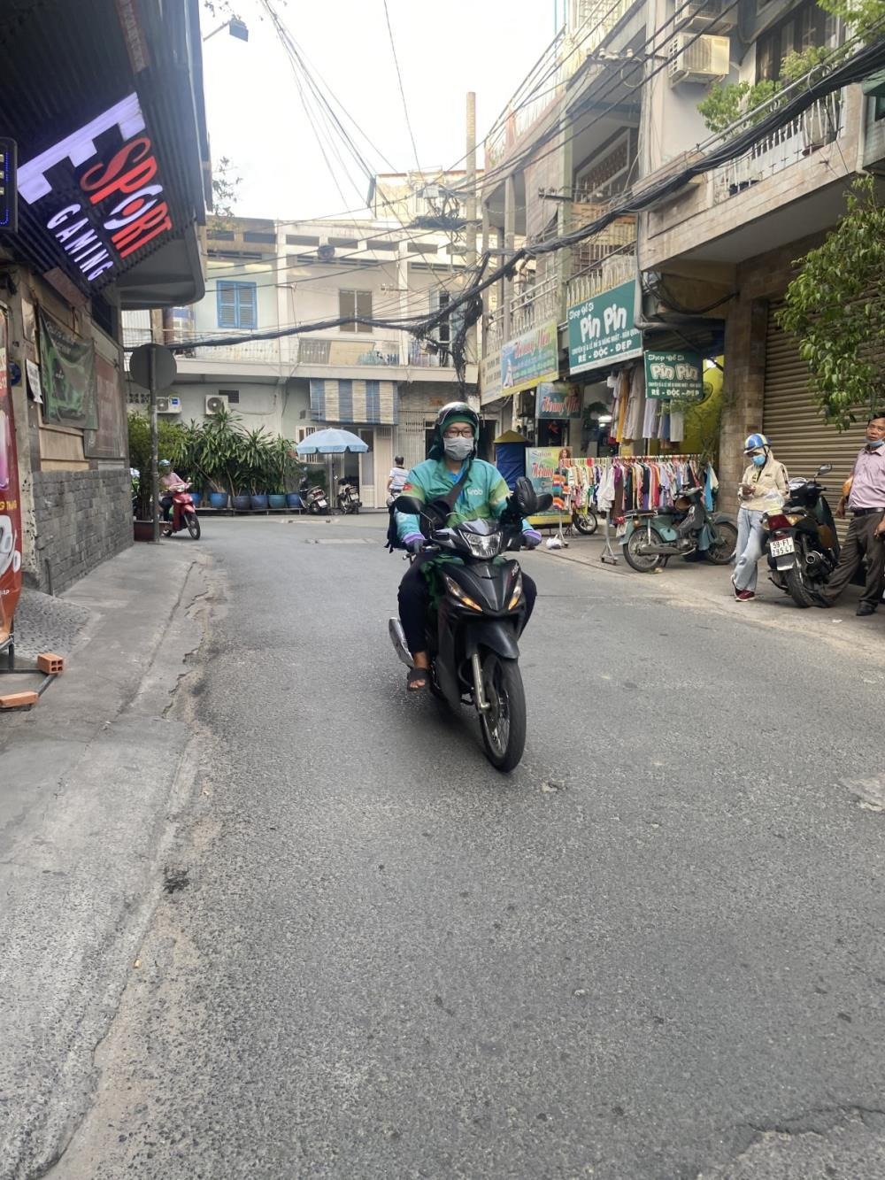 Chợ Mặt Tiền Võ Thành Trang, 7 Phòng, Kinh Doanh Tốt - Giá 14.2 Tỷ