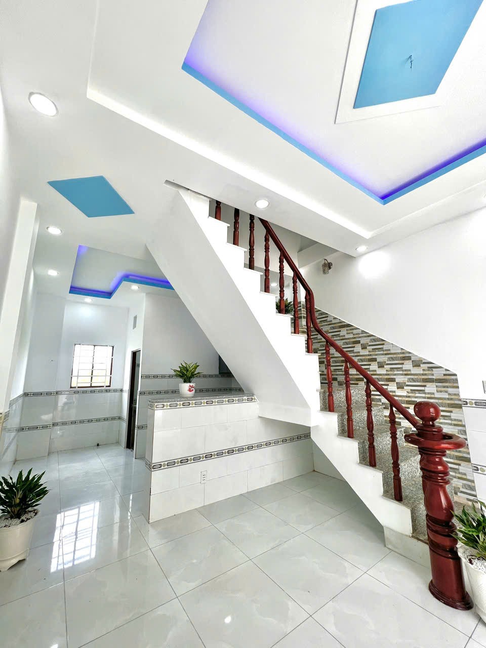 Chính chủ cần bán gấp nhà giá 649tr - SHR, tiện ích đầy đủ