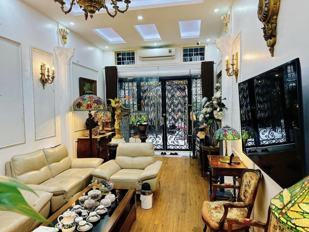 Bán Nhà Phố Kim Mã - Ngõ Như Phố, Ô Tô Tránh, KD Tốt - 5.6 Tỷ