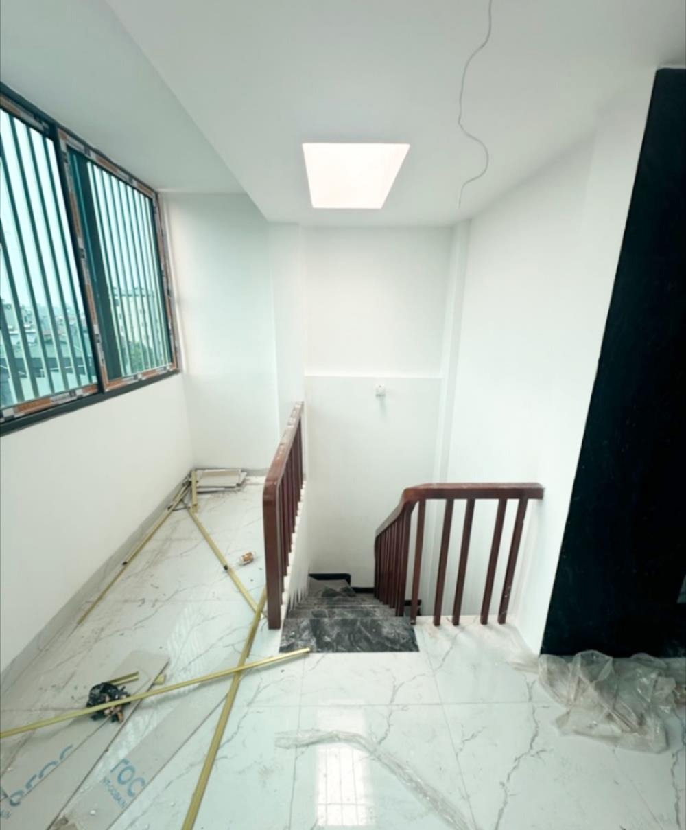 Nhà phố 6 tầng thang máy - 9 phòng khép kín - 40m2 - Vị trí đắc địa