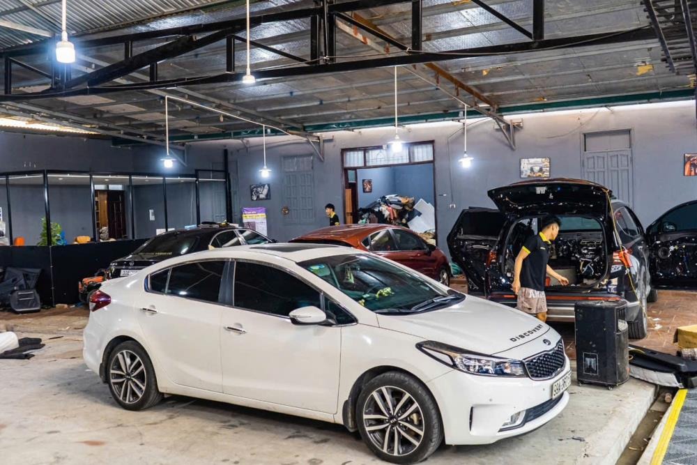 Cho Thuê Xưởng/Gara Đẹp Tại Phú Đô - 875m² - Giá 100k/m²