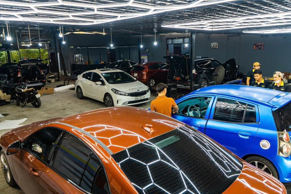 Cho Thuê Xưởng/Gara Đẹp Tại Phú Đô - 875m² - Giá 100k/m²