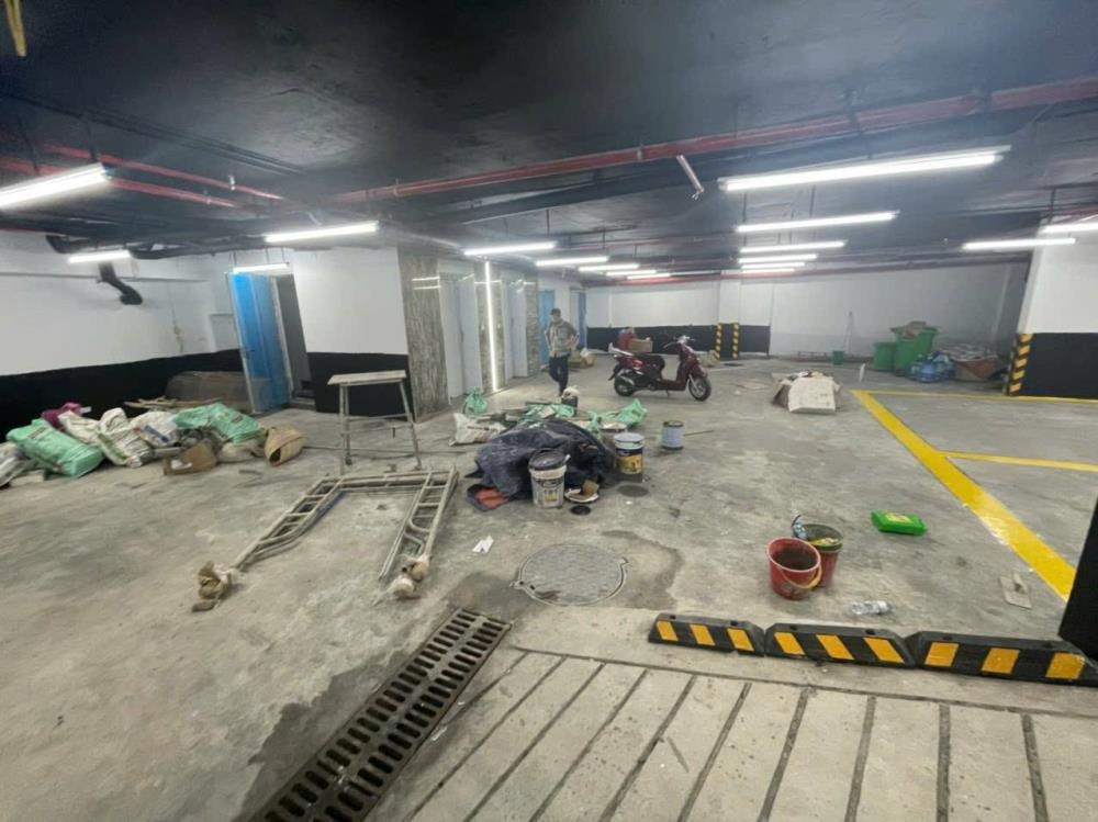 Bán Nhà Lạc Long Quân - 288m2, 8 Tầng, Mặt Tiền 15m, Vỉa Hè Rộng - 150 Tỷ