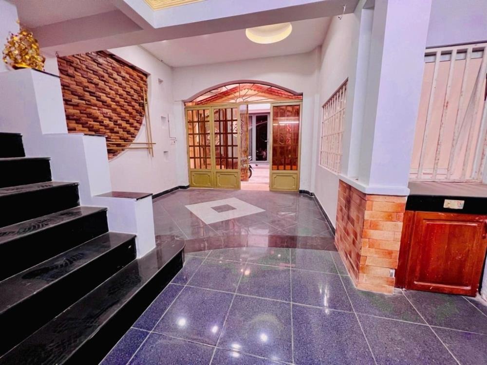 Bán nhà hxh Tây Thạnh, Tân Phú 53m2, 2 tầng, 5.6 tỷ - Vị trí đẹp, tiện ích đầy đủ
