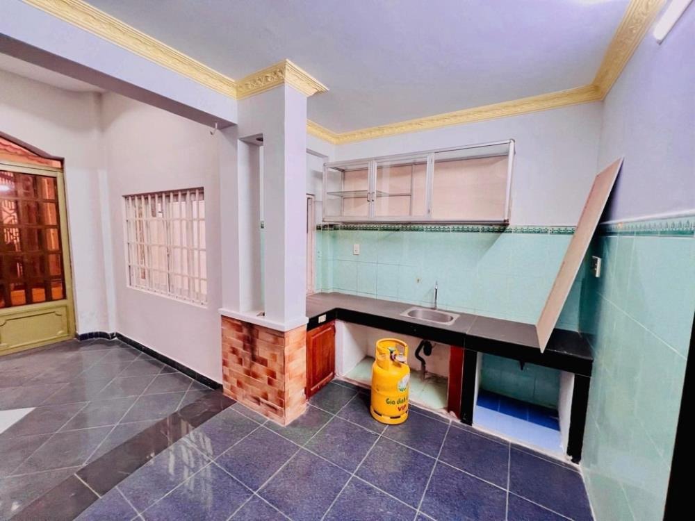 Bán nhà hxh Tây Thạnh, Tân Phú 53m2, 2 tầng, 5.6 tỷ - Vị trí đẹp, tiện ích đầy đủ