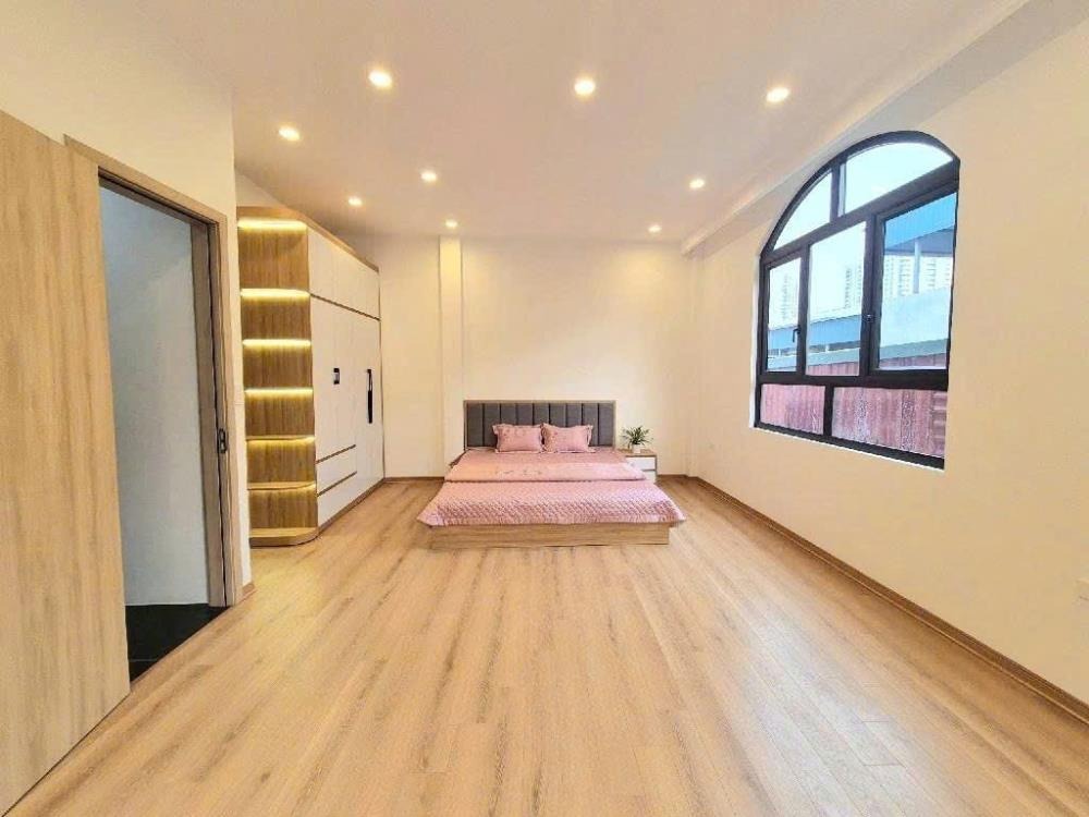 Nhà riêng Minh Khai 5 tầng, lô góc 2 mặt tiền, nội thất đẹp - Giá tốt