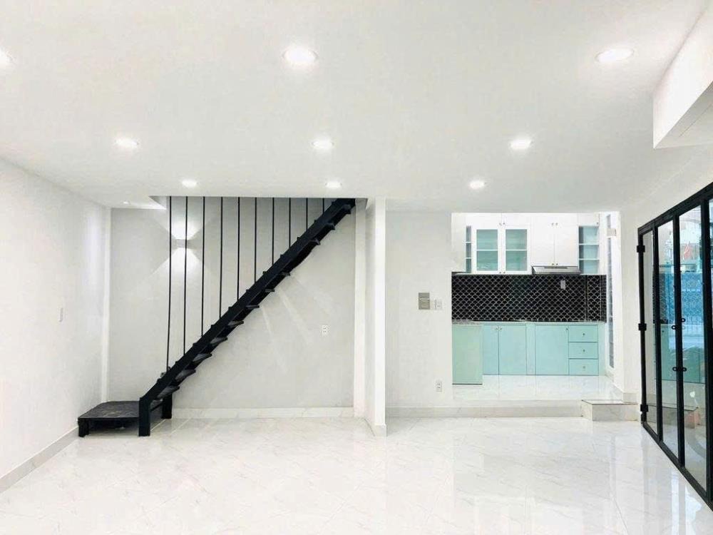Cho Thuê Nhà Nguyên Căn Bình Thạnh - 2PN, Vị Trí Đắc Địa, Giá Tốt
