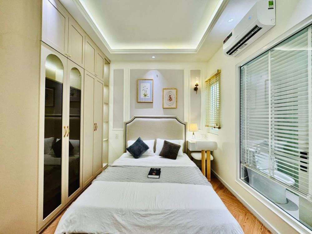 Nhà đẹp 4 tầng 48m2, Hẻm 6m, Full Nội Thất - Giá 7.6 Tỷ (TL)