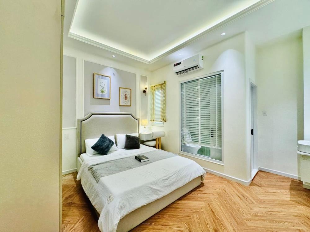 Nhà đẹp 4 tầng 48m2, Hẻm 6m, Full Nội Thất - Giá 7.6 Tỷ (TL)