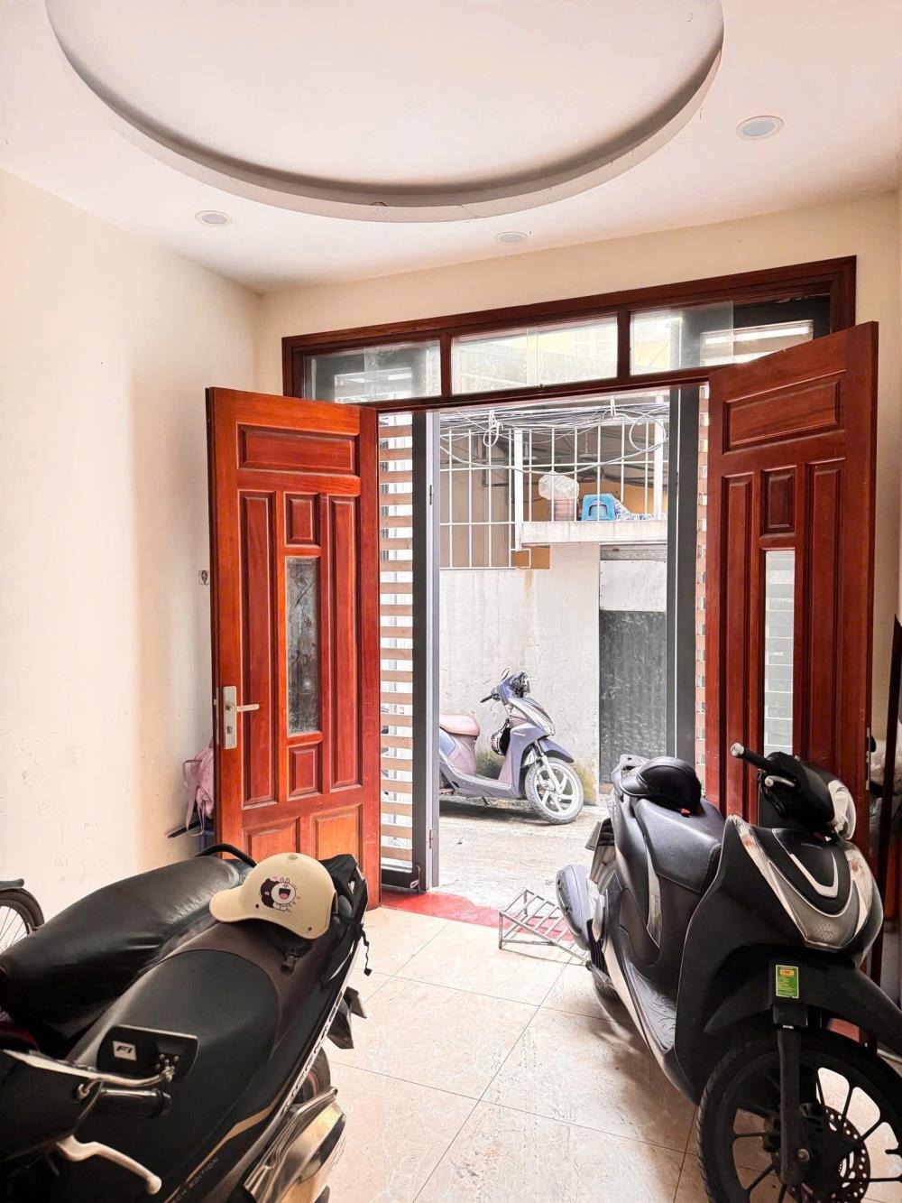 Bán nhà lô góc Kim Giang, Sát KĐT Linh Đàm - Dòng Tiền Tốt