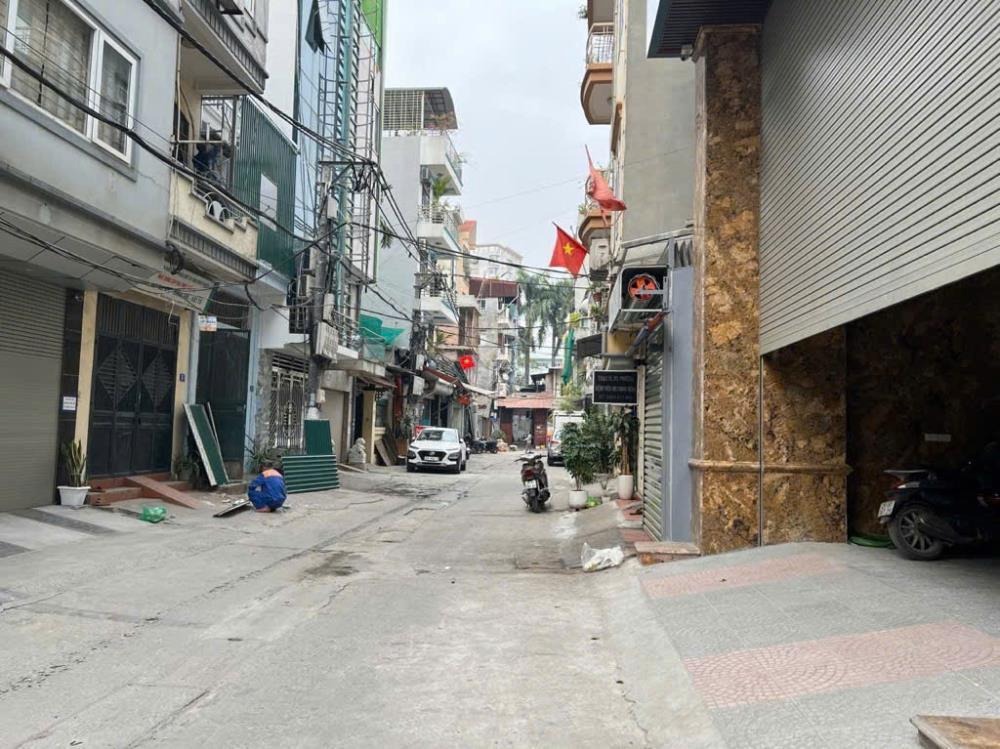 Nhà Giải Phóng 77m2, 5 Tầng, Thang Máy, Ô Tô Tránh - Giá Tốt Quận Hoàng Mai