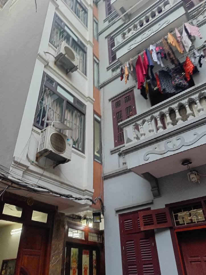Nhà Mặt Phố Quận Hai Bà Trưng - 40m2 - Giá 23 Tỷ - Ô Tô Đỗ Cửa