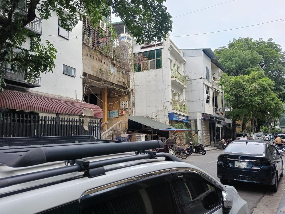 Nhà Mặt Phố Quận Hai Bà Trưng - 40m2 - Giá 23 Tỷ - Ô Tô Đỗ Cửa