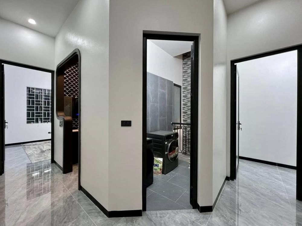 Nhà Lô Góc Minh Khai 40m² 5 Tầng, Mặt Tiền 4.8m - Vị Trí Đắc Địa Gần Times City