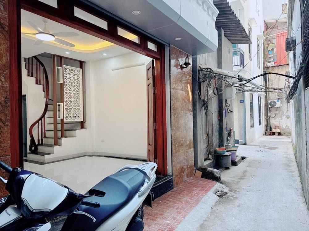 Nhà Mới Minh Khai 33m² Full Nội Thất - 30m Đến Phố