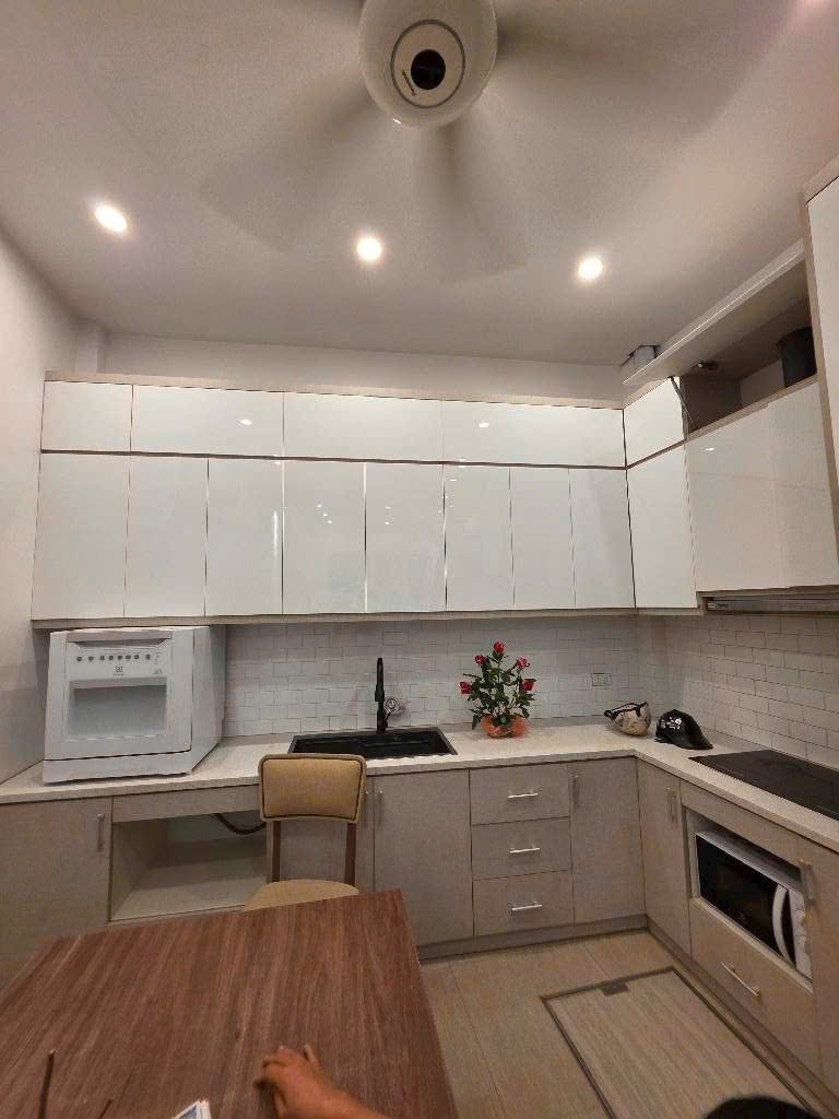 Nhà đẹp ngõ Quỳnh - 45m² - 4 Tầng - Full Nội Thất - Giá Tốt
