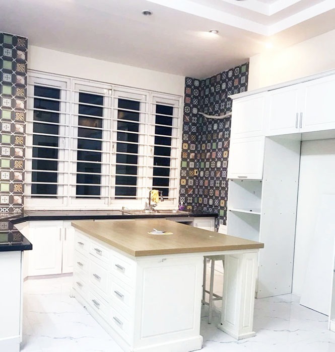 Nhà Đẹp Tân Phú: 4 Tầng, Hẻm Xe Tải, Giá 9 Tỷ+
