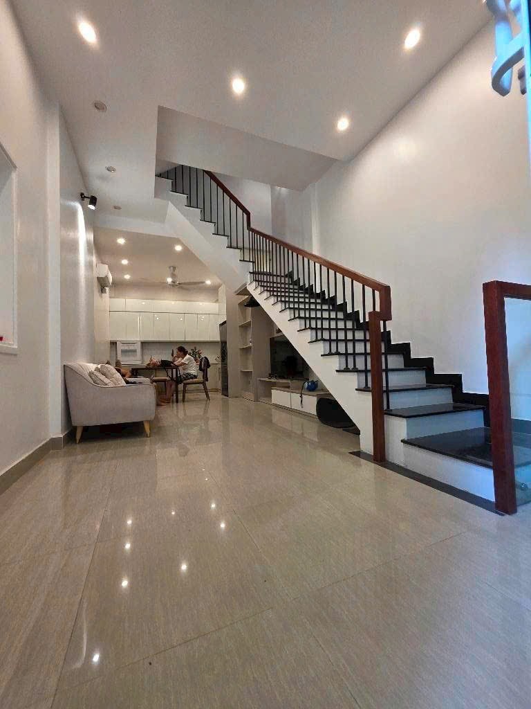 Nhà đẹp ngõ Quỳnh - 45m² - 4 Tầng - Full Nội Thất - Giá Tốt