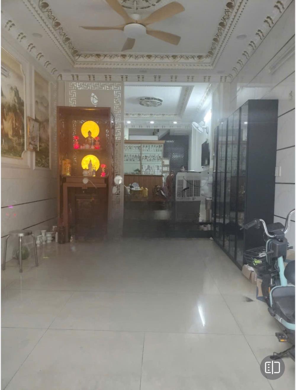 Siêu phẩm nhà mặt tiền 4 tầng Bình Tân - Vị trí đắc địa - Ô tô trong nhà