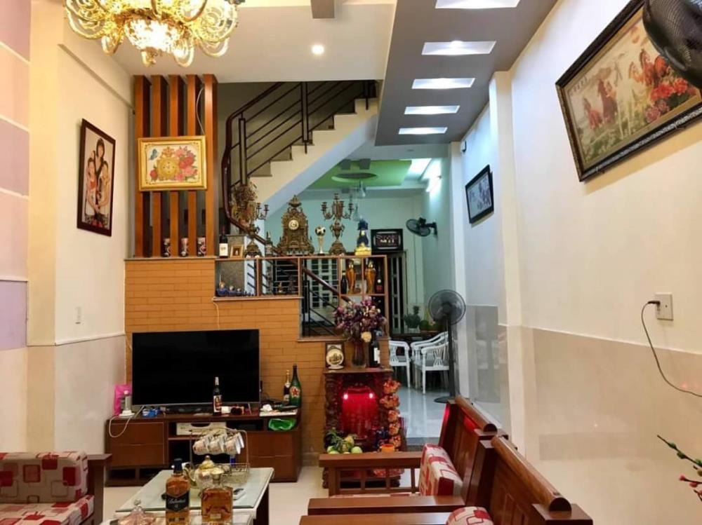 Bán nhà đẹp 4 tầng, xe hơi, Lệ Văn Sỹ, 33m2, 6.5 tỷ - Vị trí VIP Quận 3