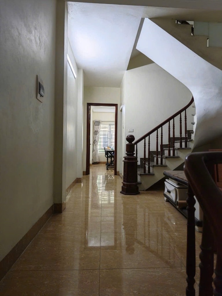 Bán Đất Phân Lô Cầu Giấy - Vị Trí Đắc Địa, Giá Tốt