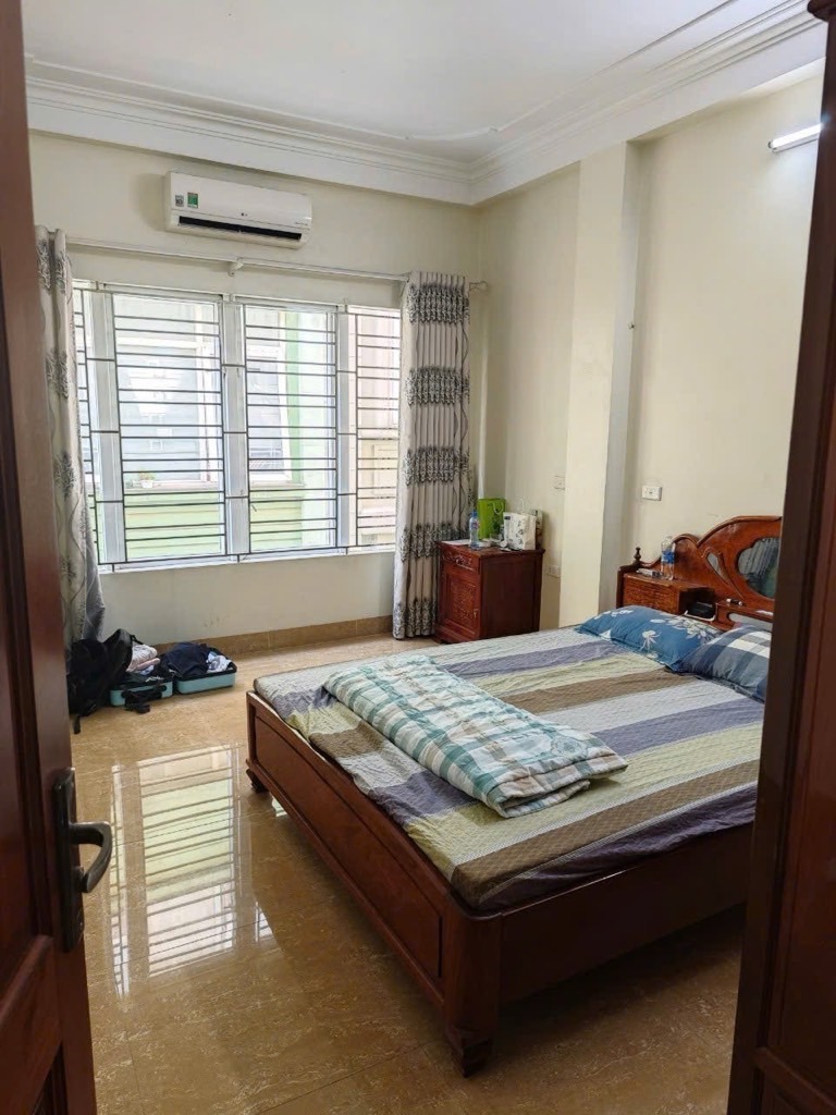 Bán Đất Phân Lô Cầu Giấy - Vị Trí Đắc Địa, Giá Tốt