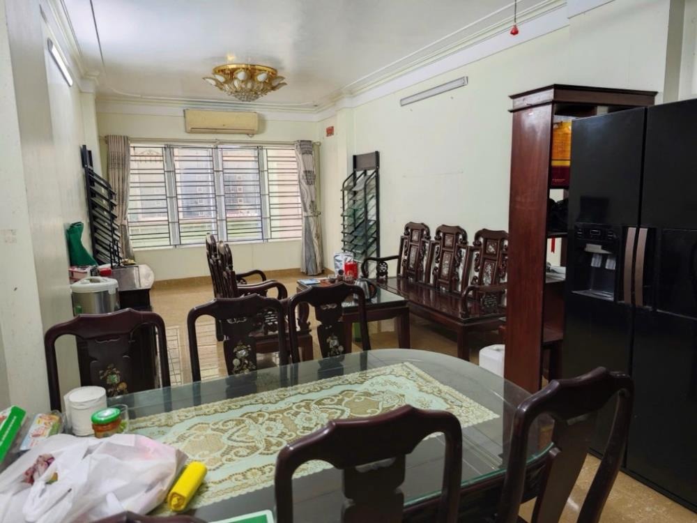 Bán Đất Phân Lô Cầu Giấy - Vị Trí Đắc Địa, Giá Tốt