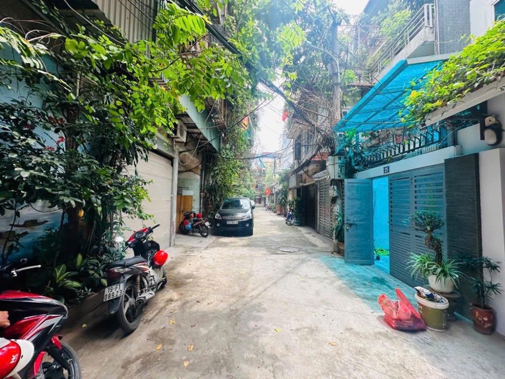 Mặt Phố Giải Phóng - Lô Góc Hót - Ô Tô Đỗ Cửa - Full Nội Thất - Giá Tốt