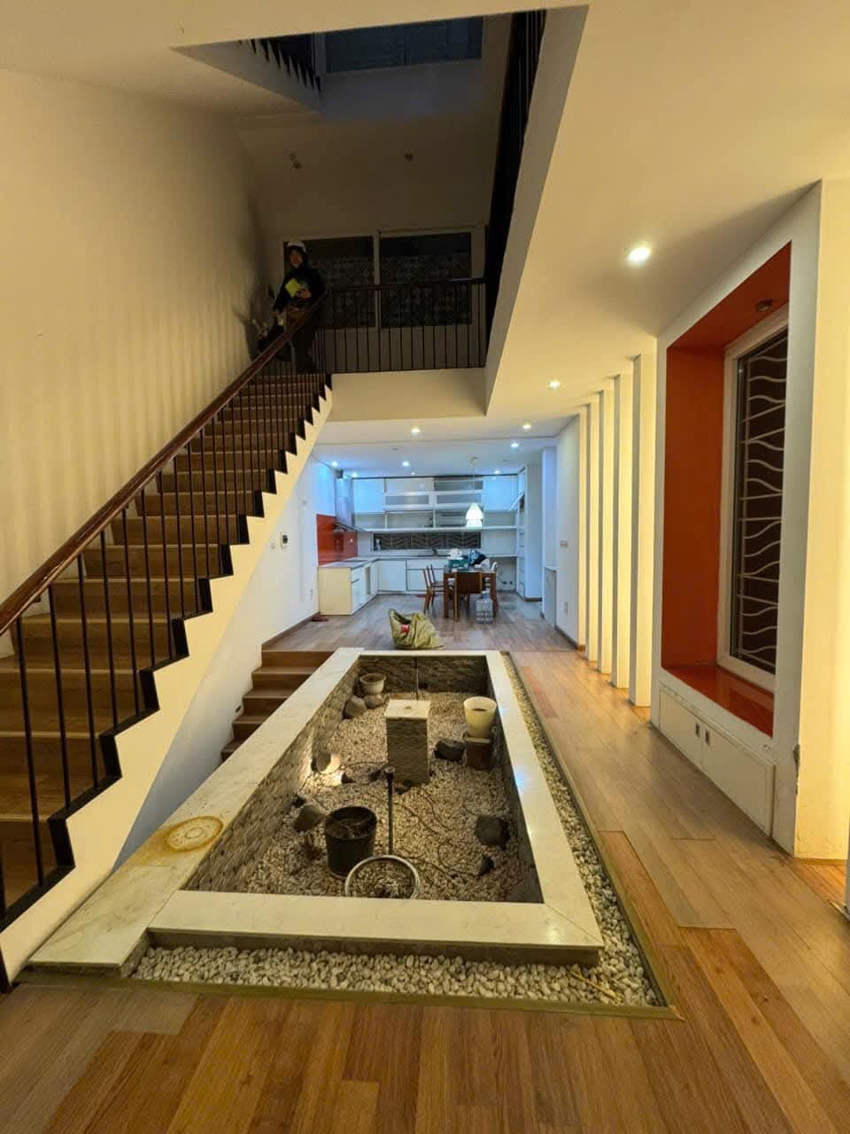 Bán nhà phố Linh Lang - Ba Đình: Phân lô - 3 Mặt Thoáng - Kinh Doanh - Giá Tốt